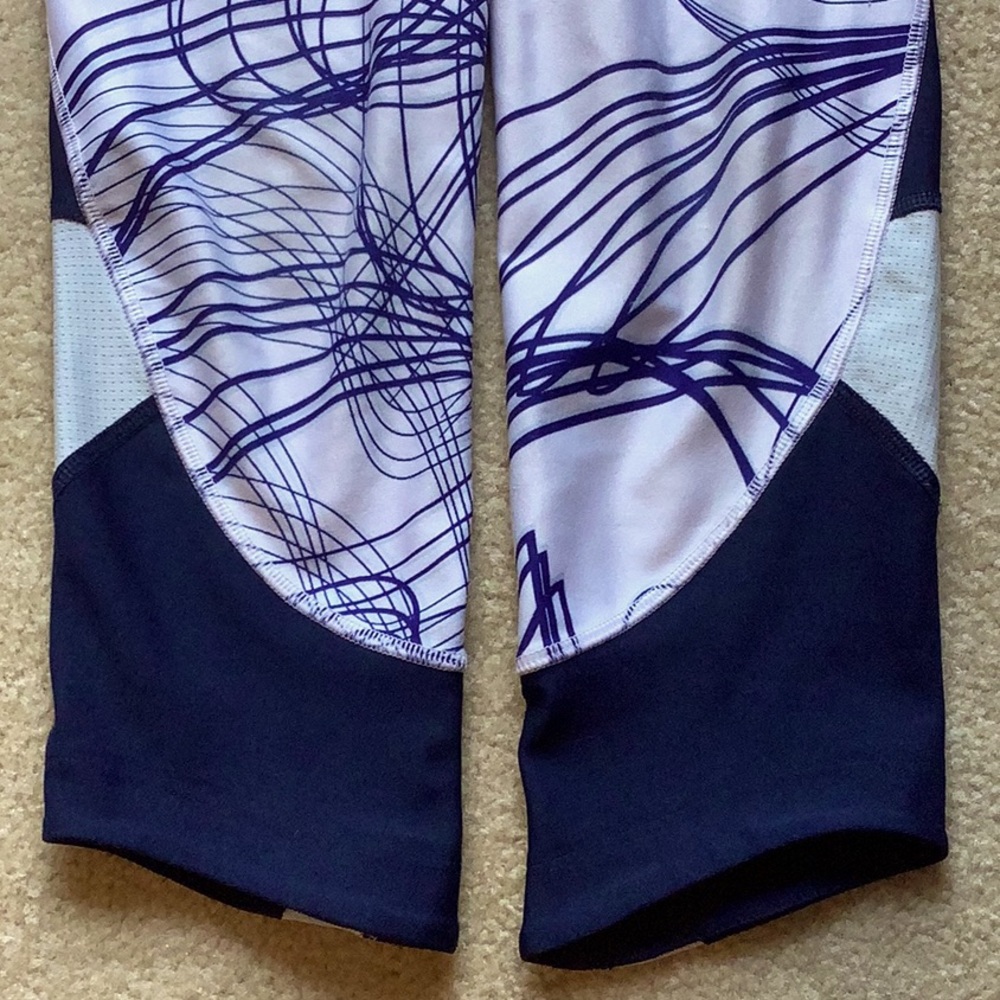 Under Armour Compression Crop Leggings Size XS - Picture 5 of 7